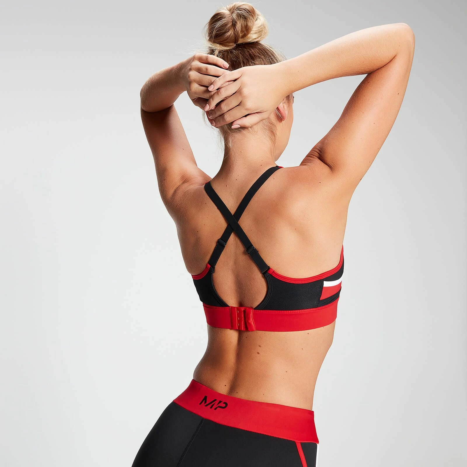 MP Clothing MP Women's Engage Colour Block Convertible Sports Bra - Black/ Red 2 MP Clothing MP Women's Engage Colour Block Convertible Sports Bra - Black/ Red - Image 2