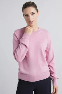 Loop Cashmere Cashmere Crew Neck Sweater in Cameo Pink 5 Loop Cashmere Cashmere Crew Neck Sweater in Cameo Pink -Cheap Clogau Store 920ed29c4a9c4a04be5a2ad7837d4c39 scaled