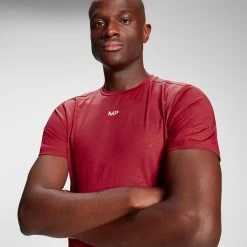 MP Clothing MP Men's Engage Short Sleeve T-Shirt - Red -Cheap Clogau Store e1fa3a64491a48d080f17fcd0ba09eff