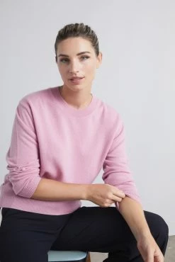 Loop Cashmere Cashmere Crew Neck Sweater in Cameo Pink